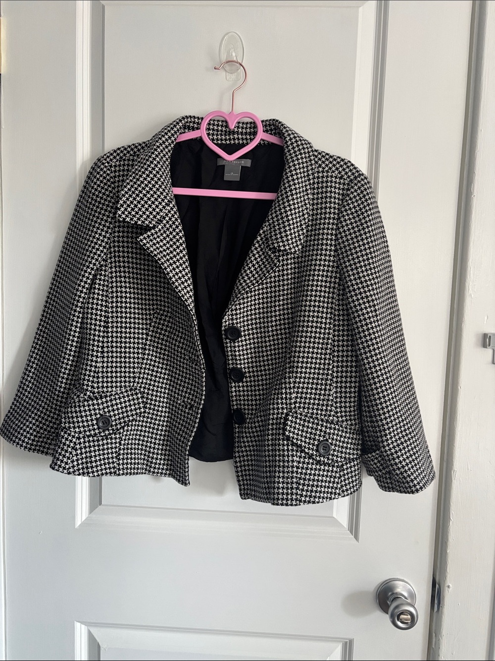 Ann Taylor Black & White Houndstooth Cropped Blazer